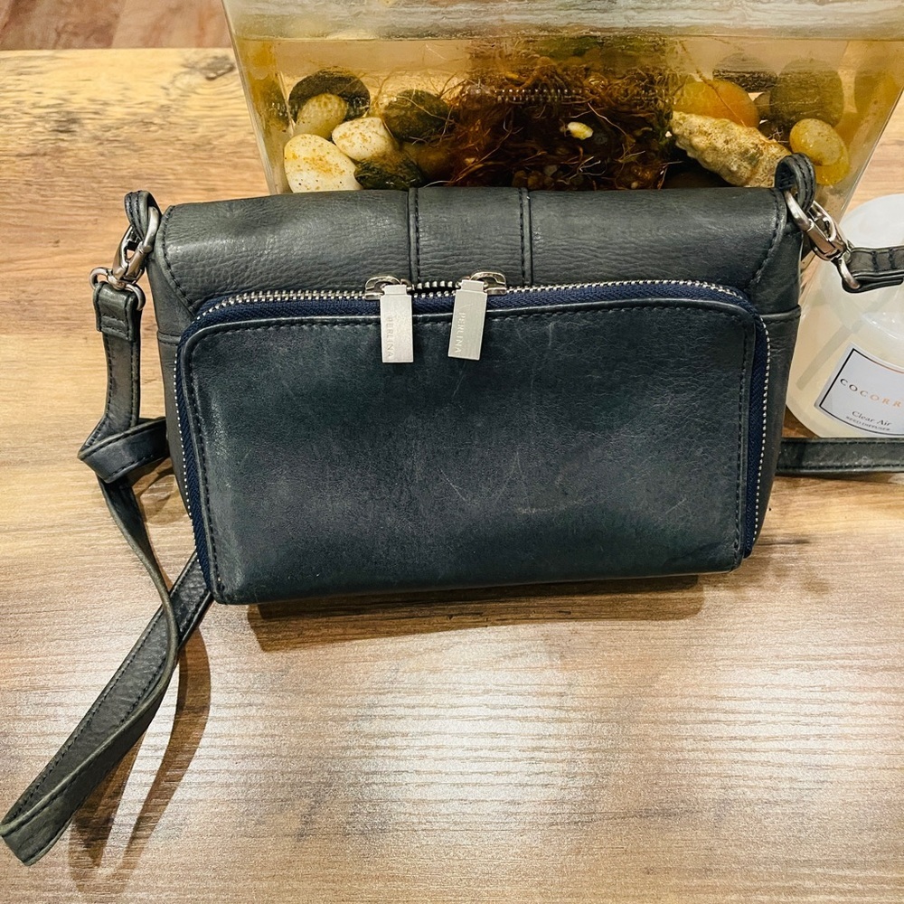 PERLINA Olive leather bag with exposed zipper